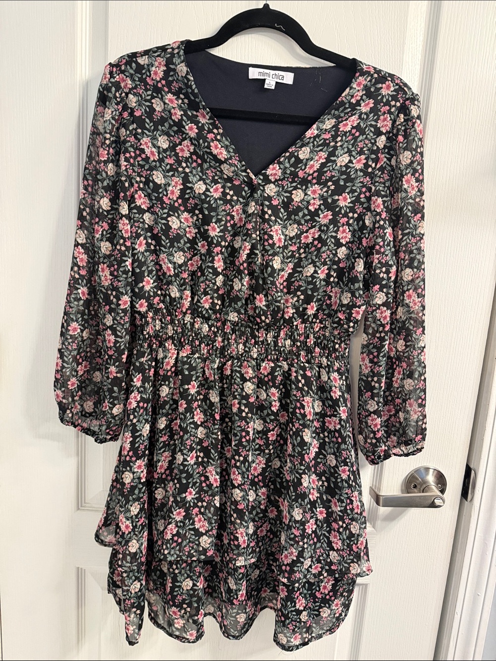 Romantic Boho Mimi Chica Black Floral Midi Dress with Pink Accents